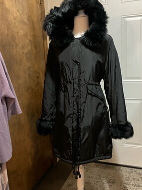 Black Faux Fur-Trim Hooded Adirondack Parka Jacket